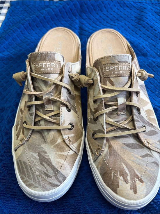 Sperry Shoes - Sperry Women's Crest Vibe Mule (Tan Floral/Palm Camo print)